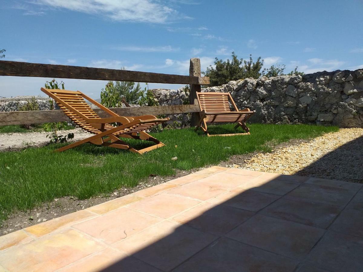 Gibbesi Country Farm Piccolo Cottage Naro Luaran gambar
