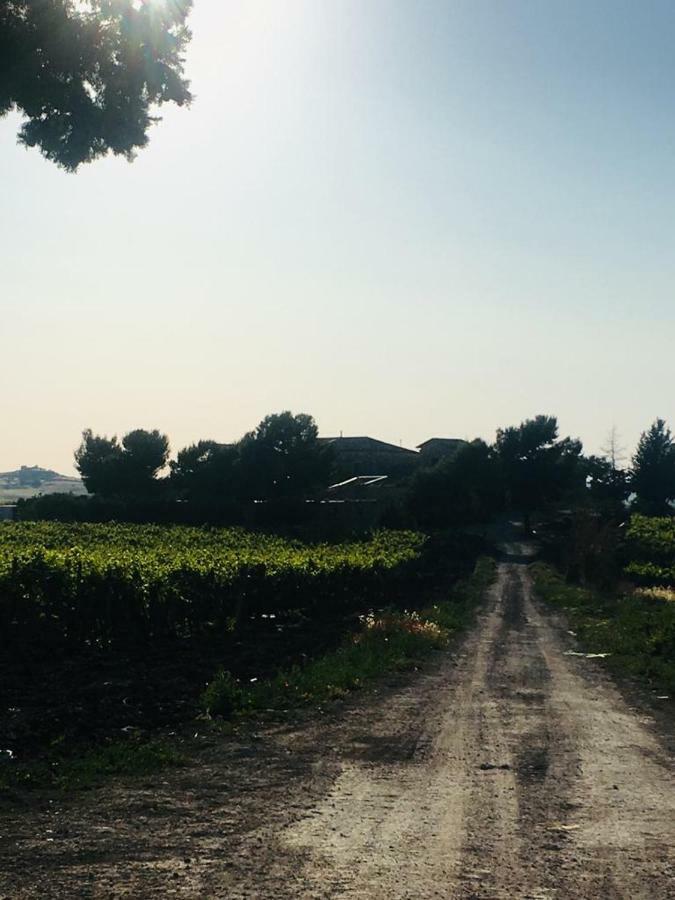 Gibbesi Country Farm Piccolo Cottage Naro Luaran gambar