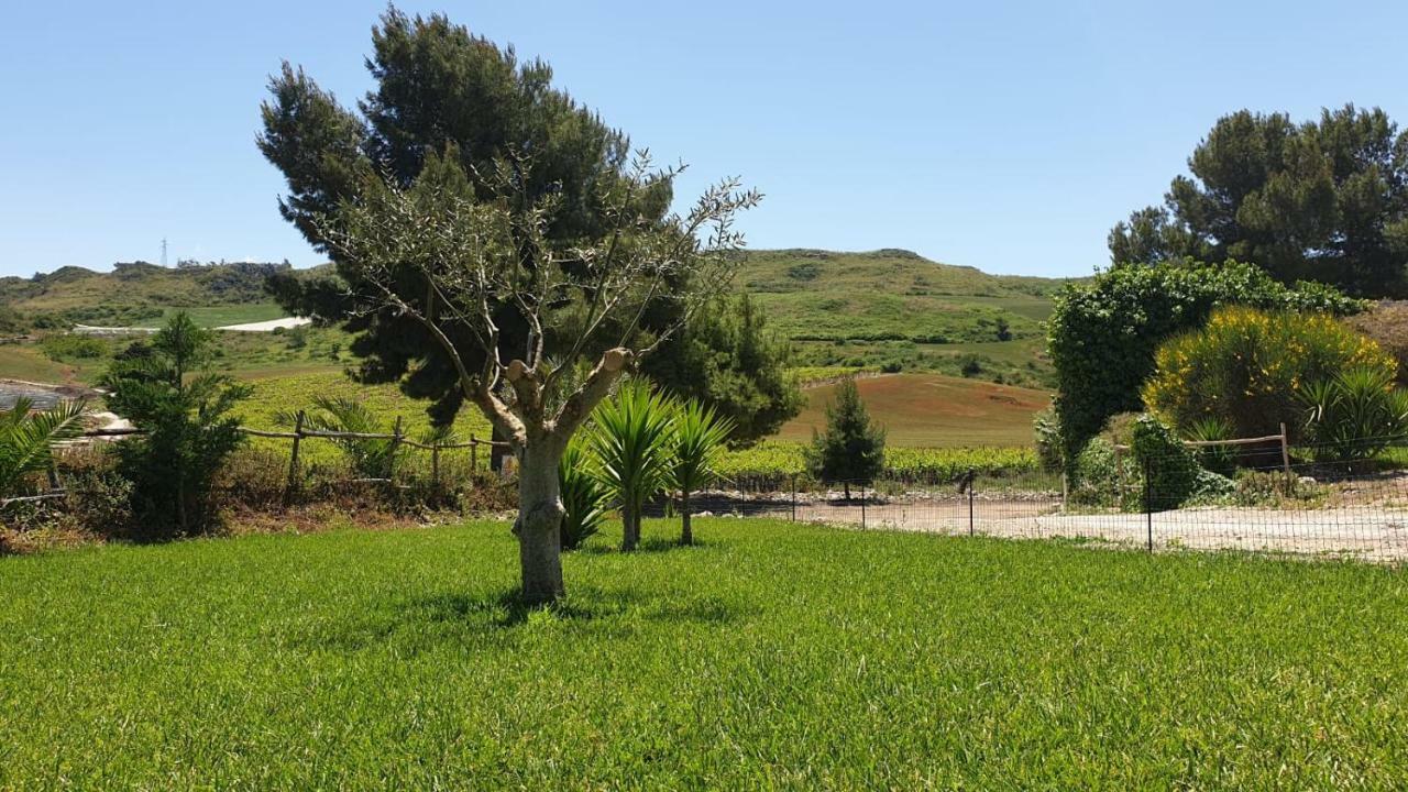 Gibbesi Country Farm Piccolo Cottage Naro Luaran gambar