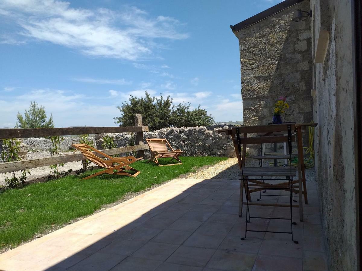 Gibbesi Country Farm Piccolo Cottage Naro Luaran gambar